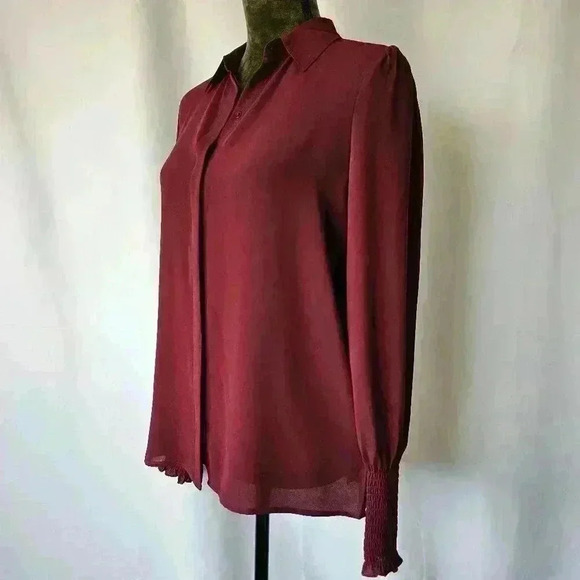 ✨Like New✨ Express Ruffle Cuff Portofino Shirt, Plum Brown, Size Small - Picture 3 of 7